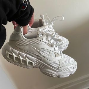 Nike air zoom fire white sz 7